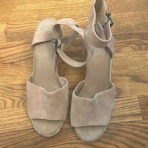 Vince Camino leers suede espadrille